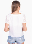 Blusa cuello en v con mangas de encaje para mujer - Flashy