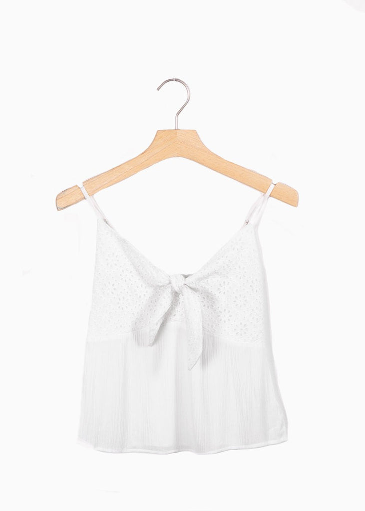 Blusa de tiras en ojalillo con anudado en escote para mujer - Flashy