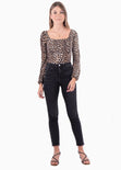 Blusa manga larga con estampado de animal print y escote cuadrado color café para mujer - Flashy