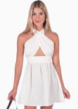 Vestido corto con escote halter cruzado color blanco para mujer - Flashy