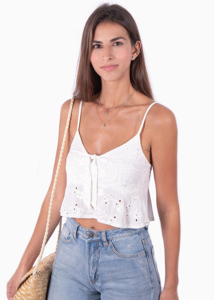 Crop top de ojalillo con anudado en escote para mujer - Flashy