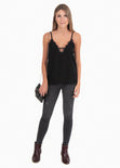 Blusa encaje con detalle en escote para mujer - Flashy