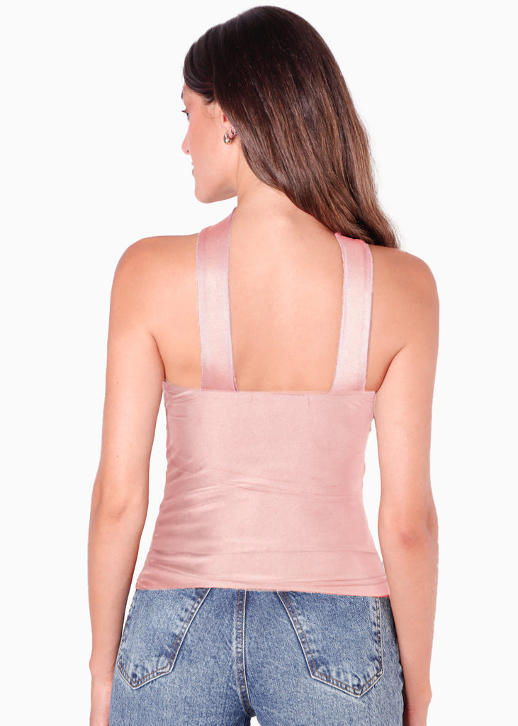 Blusa con leve recogido en costados y cuello tipo gargantilla color rosado para mujer - Flashy