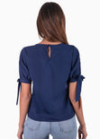 Blusa con perlas y anudados en mangas color azul para mujer - Flashy