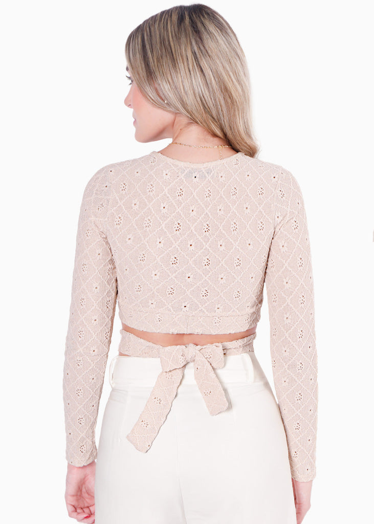 Blusa corta manga larga con cruce en cintura color beige para mujer - Flashy
