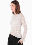 Blusa en encaje con manga campana y ruedo asimetrico - SEGOVIA.VAINILLA