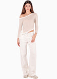 Blusa manga larga con cortes en contraste y abertura en costado color beige para mujer - Flashy