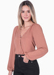 Blusa manga larga con escote cruzado y perlas color terracota para mujer - Flashy