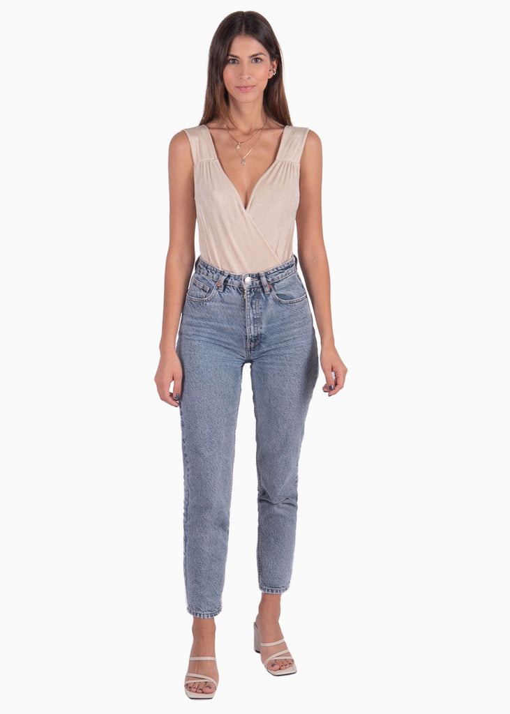 Body de tiras con drapeado en escote y espalda color beige para mujer - Flashy