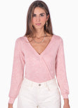 Buzo con escote cruzado y espalda descubierta color rosado para mujer - Flashy