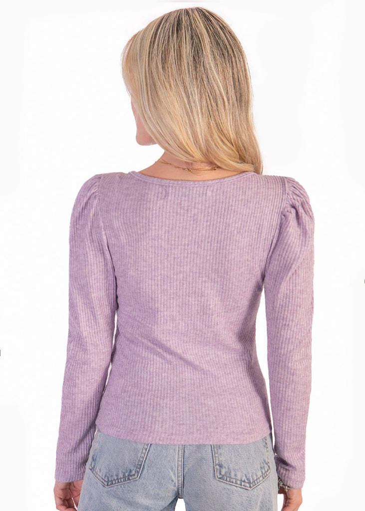 Buzo manga larga, escote en v y recogido en hombros color lila, morado para mujer - Flashy