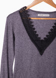 Buzo con escote en v y guipure color gris para mujer - Flashy