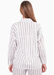 Camisa manga larga tipo lino con botones y rayas color blanco, marfil para mujer - Flashy