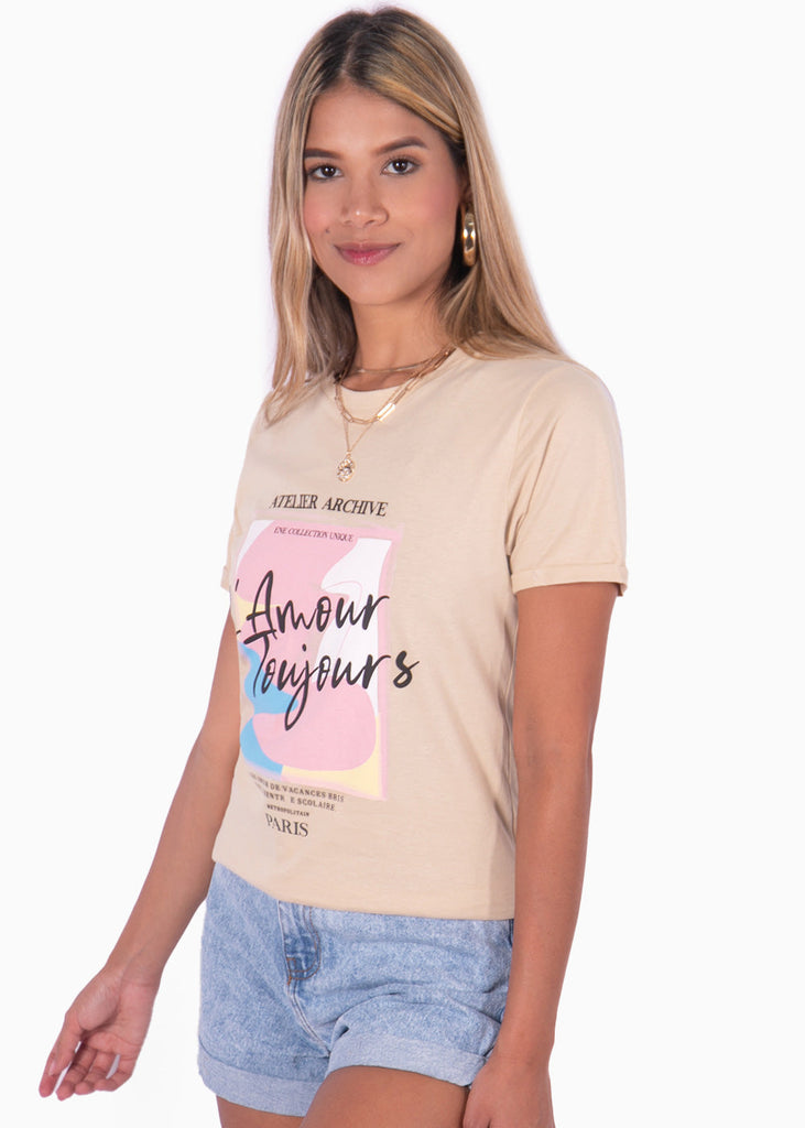Camiseta con estampado "L'amour toujours" color beige para mujer - Flashy