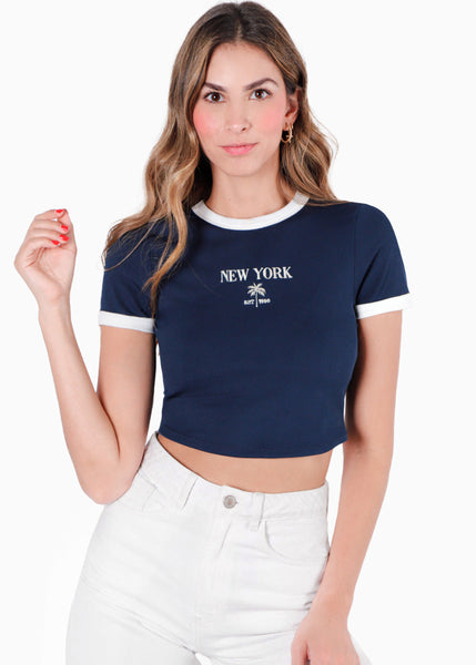 Camiseta crop con bordado, cuello y puños en contraste color azul para mujer - Flashy