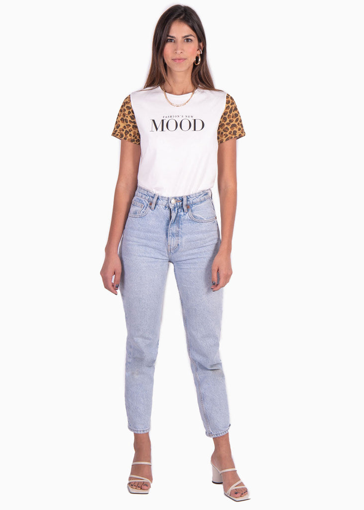 Camiseta estampada con mangas de animal print color blanco para mujer - Flashy