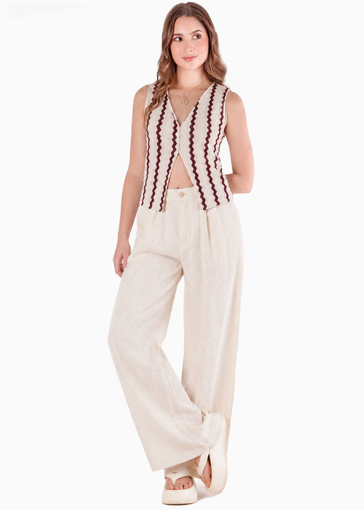 Chaleco con cuello en V y broches en escote en tela tejida de color vinotinto - CEREZA