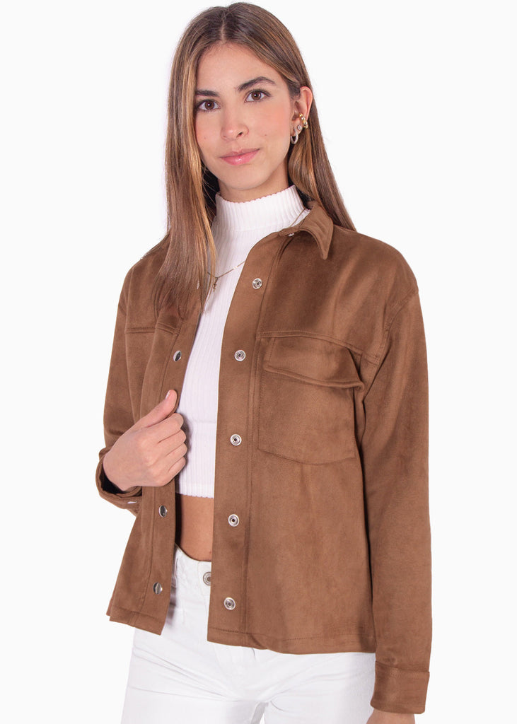 Chaqueta tipo gamuza con bolsillo y botones color café para mujer - Flashy