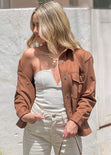 Chaqueta tipo gamuza con bolsillo y botones color café para mujer - Flashy