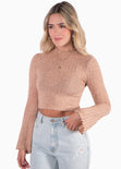 Crop top con cuello alto manga larga color beige para mujer - Flashy