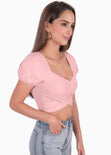 Crop top con escote cruzado y mangas embombadas color rosado para mujer - Flashy