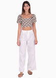 Crop top con estampado de puntos, mangas embombadas y escote cuadrado color beige para mujer - Flashy
