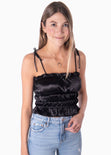 Crop top con recogidos y anundados en tiras color negro para mujer - Flashy