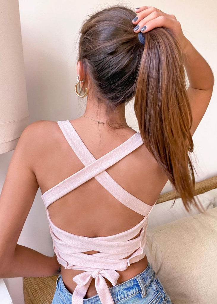 Crop top de tiras con cruce en espalda color rosado para mujer - Flashy