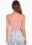 Crop top de tiras con escote en v color rosado para mujer - Flashy