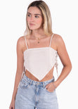 Crop top de tiras tipo pañoleta color beige para mujer - Flashy