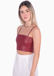 Crop top tipo cuero de tiras con escote cuadrado color vino para mujer - Flashy