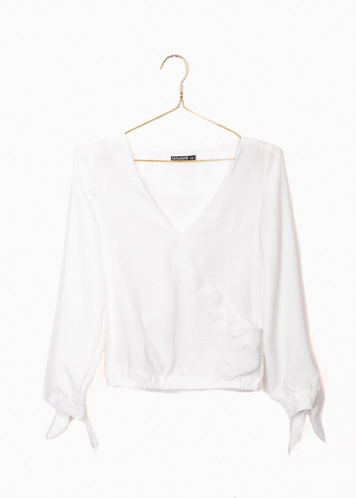 Blusa cruzada blanca con moños en mangas para mujer - Flashy