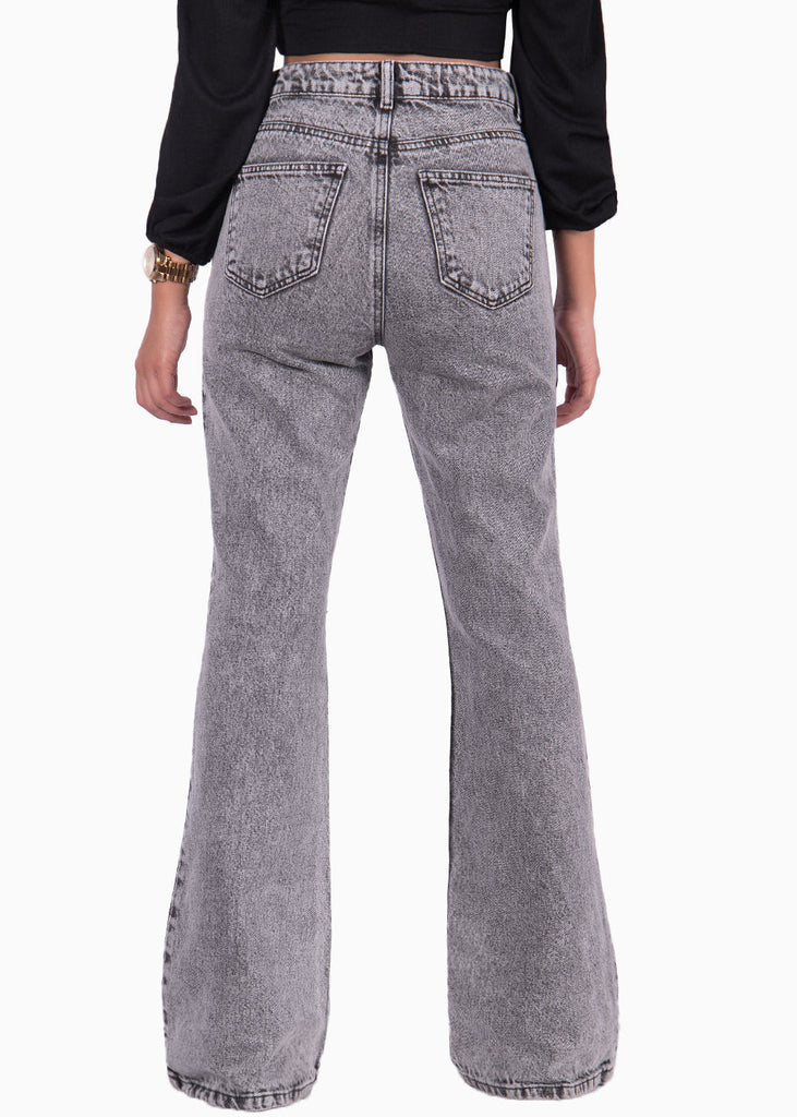 Jean flare bota ancha de tiro alto color gris, denim para mujer - Flashy