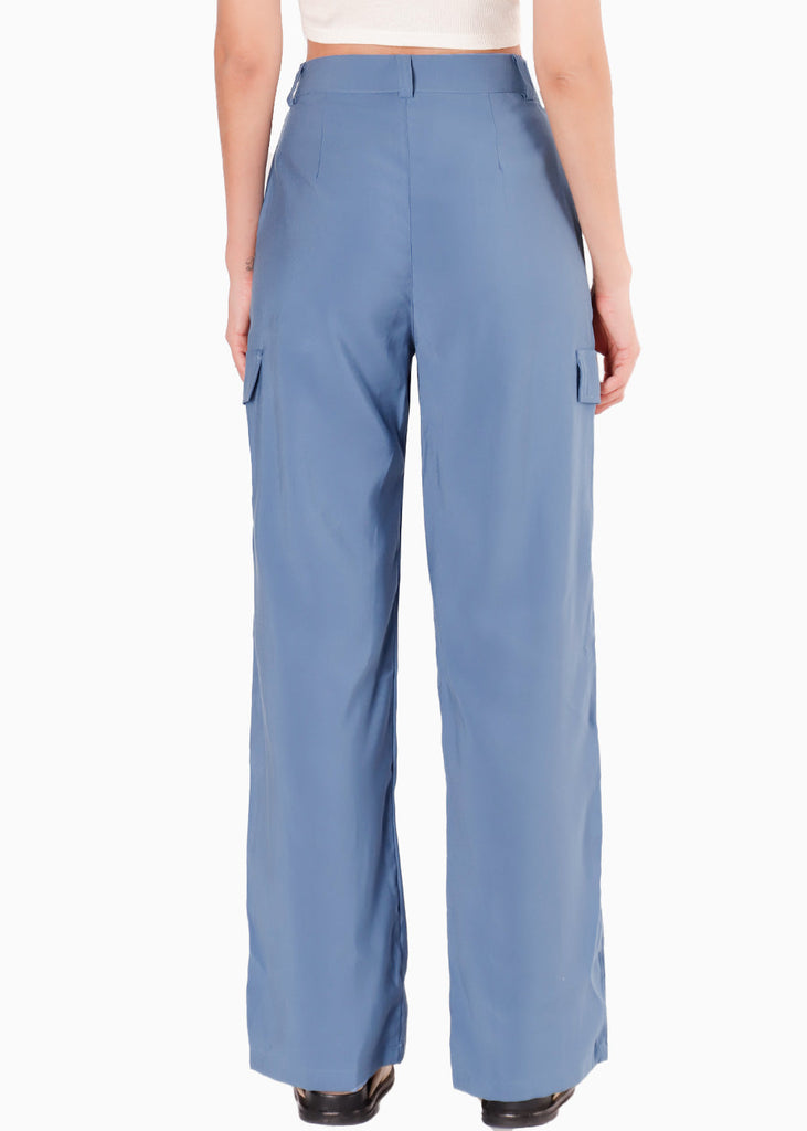 Pantalón con prenses y bolsillo tipo cargo color azul para mujer - Flashy