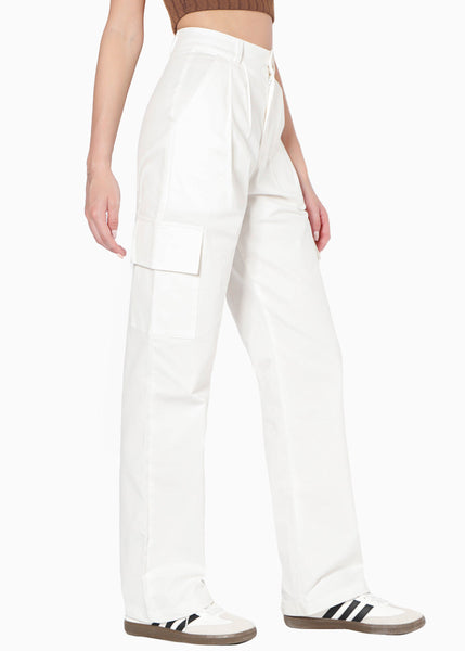 Pantalón recto tipo cargo de tiro alto color blanco, marfil para mujer - Flashy