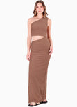 Vestido largo de un solo hombro con cut out en costado color café para mujer - Flashy